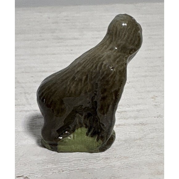 Wade England Ceramic Animal Gorilla Figurine Whimsies Red Rose Tea Gray - Picture 2 of 6